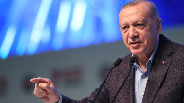 Erdoğan: ‘Dimdik ayaktayız!’
