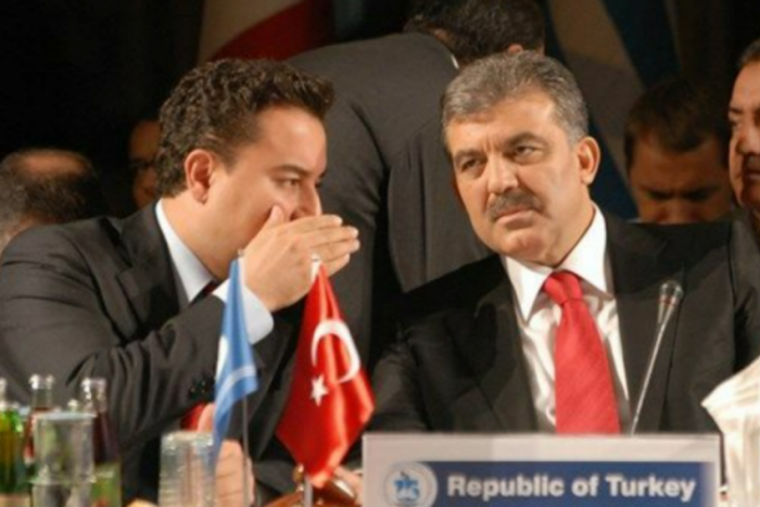 Abdullah Gül aktif siyasette olmayacağını söyledi