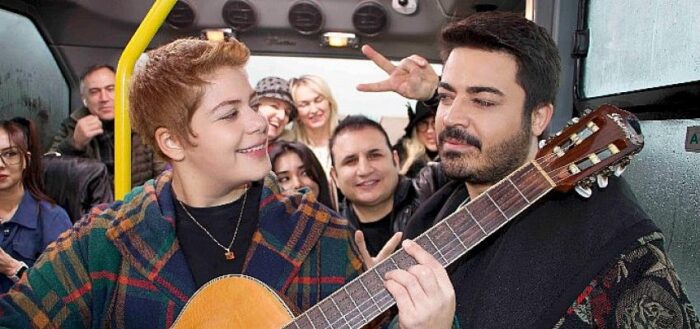 Minibüs hattında klip çeken ikili; Turgay Saka & Ferah Zeydan