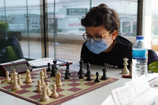 Satranç Şampiyonları ÖzdilekPark Bursa Nilüfer’de Kıyasıya Yarıştı