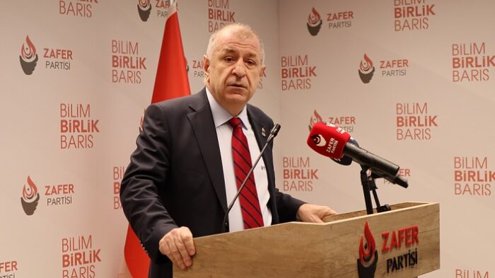‘’CHP Genel Merkezi Sayın Mansur Yavaş’ı aday yapmama kararı aldı’’