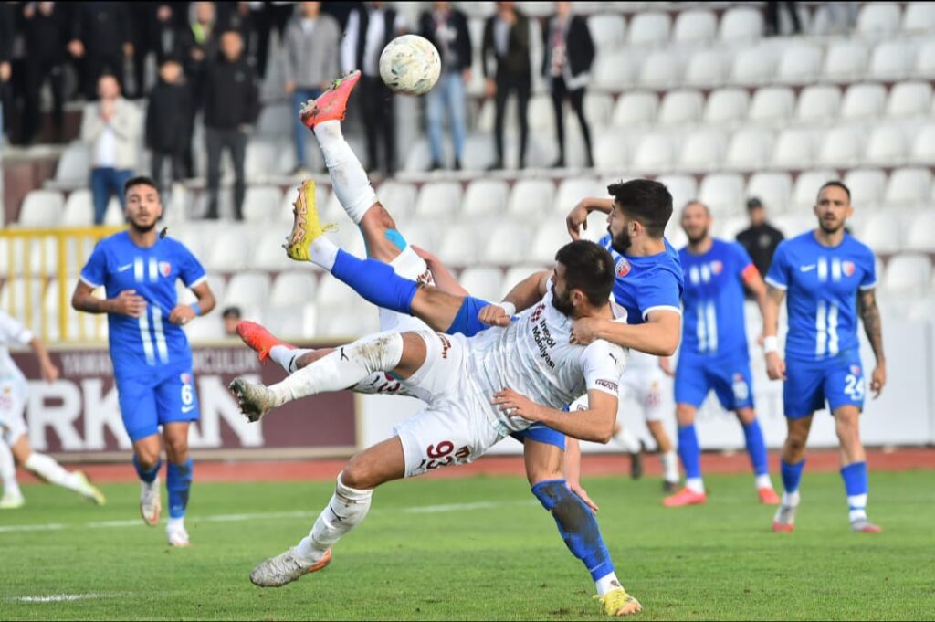 TFF 2. Lig Beyaz Grup 18. hafta müsabakasında İnegölspor evinde ağırladığı Ankaraspor ile 1-1 berabere kaldı.