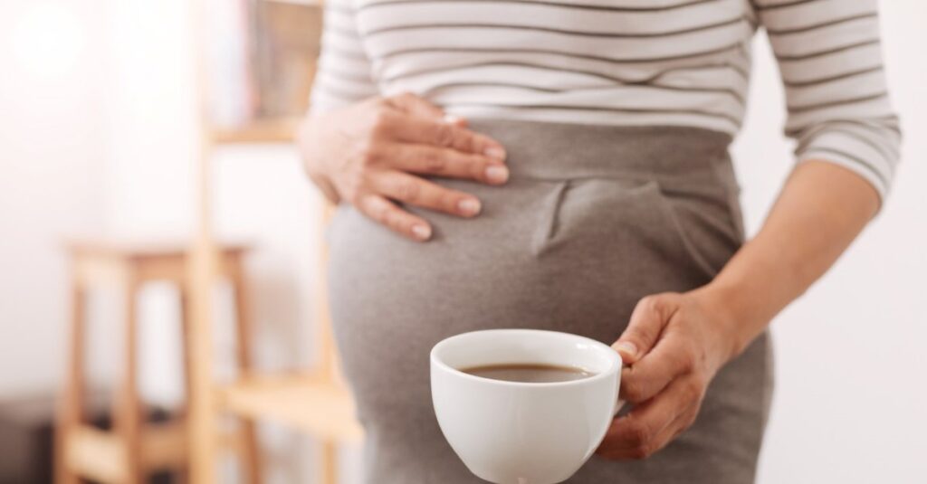 Yüksek kafein tüketimi, hamilelikte düşük olasılığını artırıyor