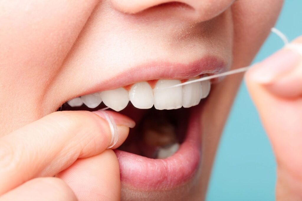 Diş Eti Hastalıklarında Erken Tanı Önemli