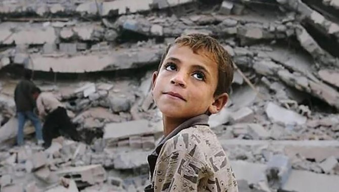 Uzman Psikiyatristten depremden etkilenen çocuklar için 5 öneri