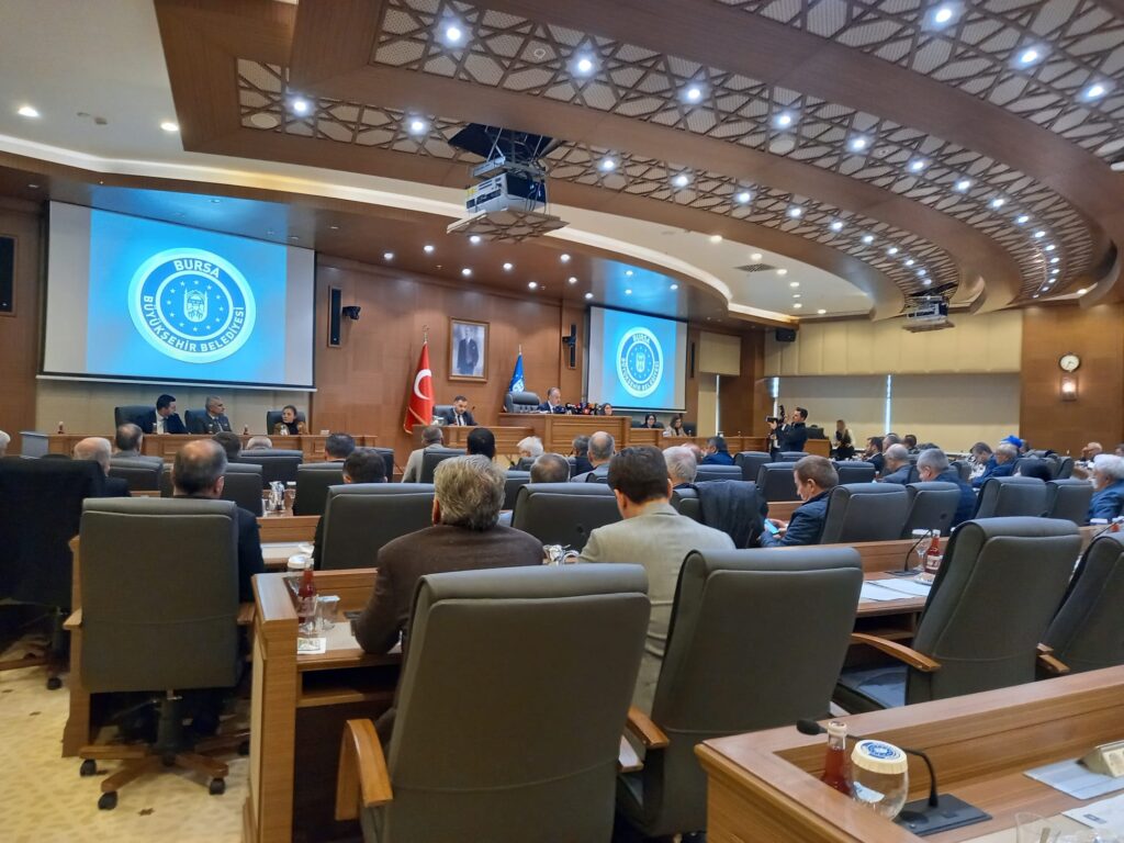 Bursa Büyükşehir Meclis Toplantısında “Liyakatsiz” Tartışması Damga Vurdu!