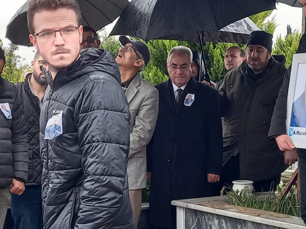 DSP’li Özbilge’nin Cenazesindeki Protestoya DSP Bursa Örgütü’nden Sert Yanıt!