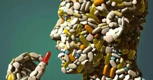 Antibiyotiklere karşı ya bilinç gelişir ya da direnç