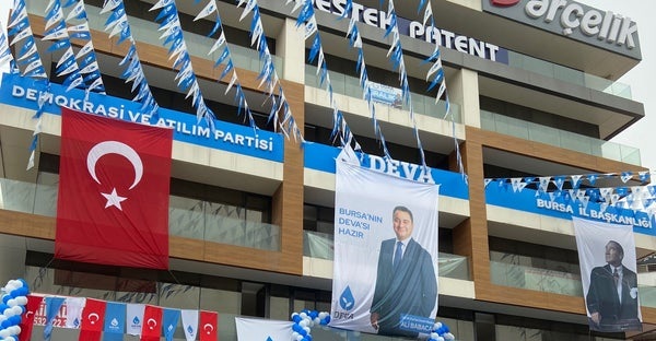 DEVA Partisi’nin Yeni İl Başkanı Tayfun Öztürk! “Bursa’yı Kucaklamak İçin Yola Çıkıyoruz!”