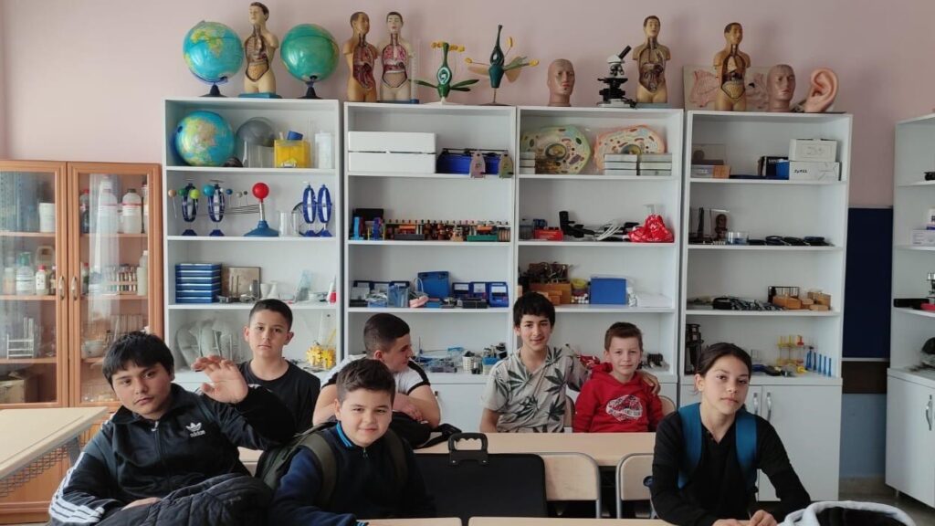 Epsan, Bursa Erdoğan İlkokul ve Ortaokulu’nda tam donanımlı Fen Laboratuvarı kurdu  Eğitime ve öğrencilere anlamlı destek