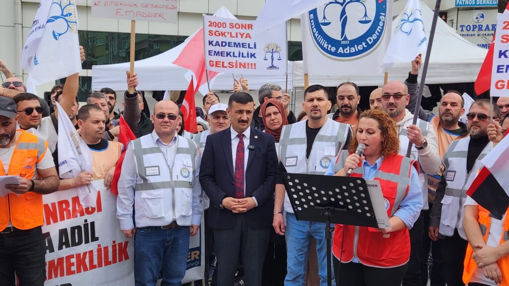 Emeklilikte Kademe Adaletsizliği’ne İYİ Dokunuş!