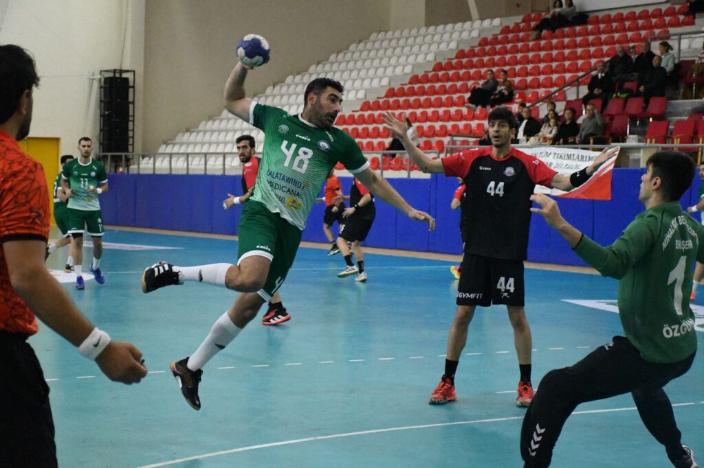 NİLÜFER BELEDİYESPOR’DAN MİHALIÇÇIK DEPLASMANINDA NET GALİBİYET