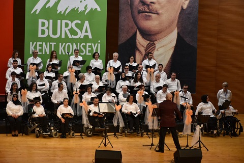 Bursa Kent Konseyi’nde engellilere moral gecesi