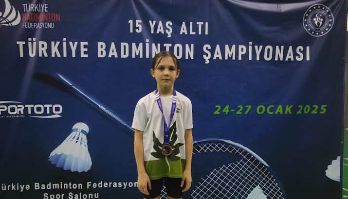 Osmangazili genç badmintoncudan gururlandıran başarı