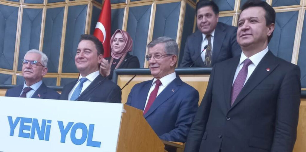 YENİ YOL PARTİSİ ADI ALTINDA BİRLEŞİLDİ