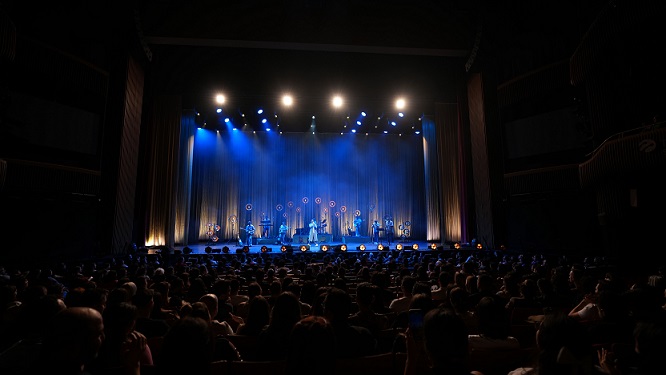 GÖKHAN TÜRKMEN’den Zorlu Psm’de büyüleyici konser || Sürpriz konuklar, müzikal ziyafet