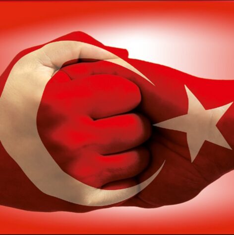 Biz Hepimiz Biriz ve Bir Olmaya Devam Edeceğiz