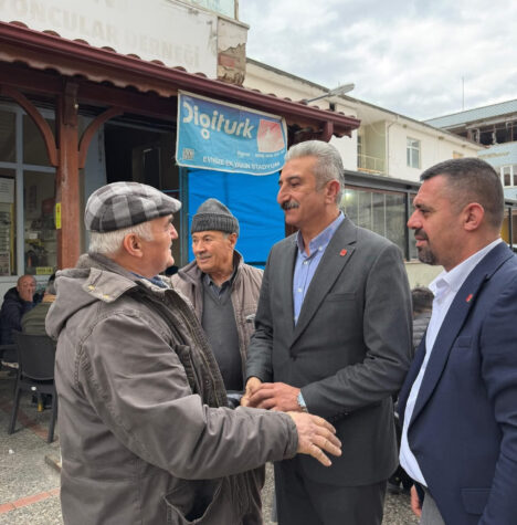 “Masa Başında Değil, Halkın İçindeyiz”