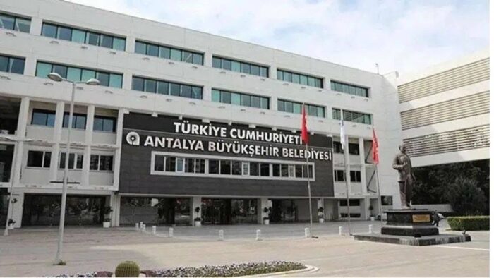 “Antalya’da Akşam Kapıyı Açan, Sabah Hastanede Kaşıntı Tedavisi Görüyor!”