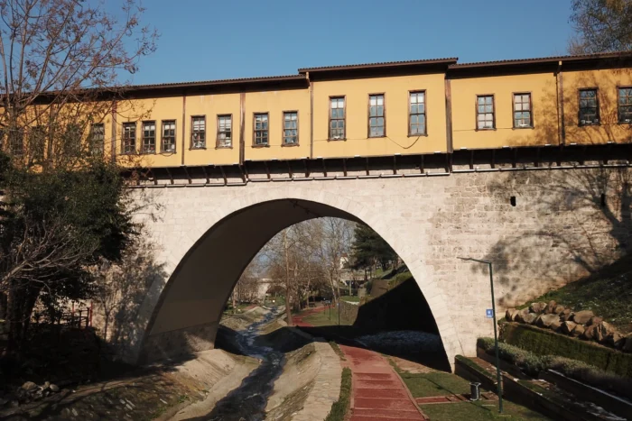 Bursa’dan Dünyaya Tarih Köprüsü: Belgesel Tarih 1210 Yazıya Ulaştı