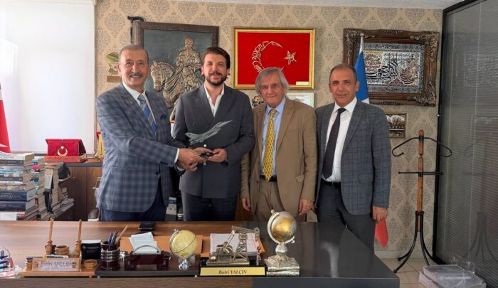 ABP’den “F-16 Hızıyla” Siyasi Mesaj: “Her Hedefe Ulaşacağız!”