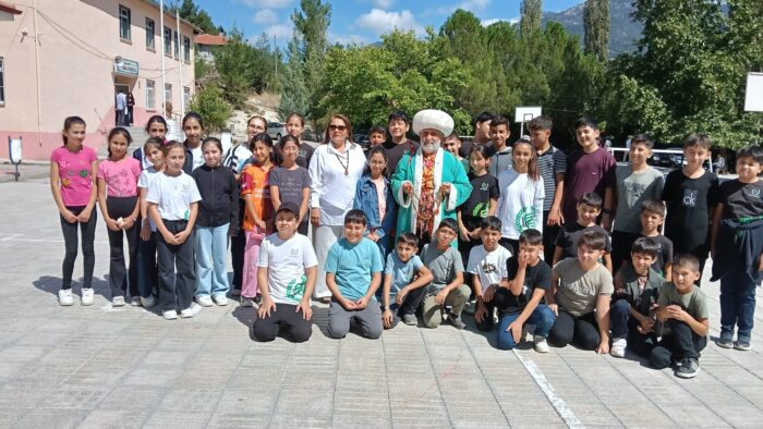 SESKODER’den Çameli Elmalı’ya İki Yeni Kütüphane