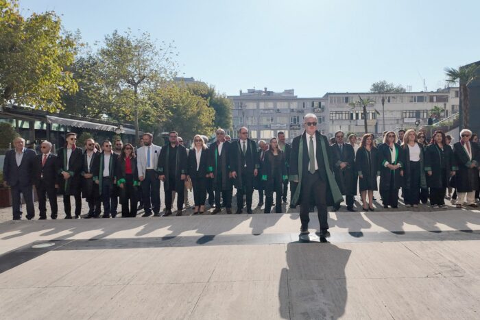 Bursa Barosu Başkanı Öztosun: “Cumhuriyet’in sorunlarının çözümü, Cumhuriyet’i demokrasiyle tamamlamak ve hukukla güçlendirmektir”