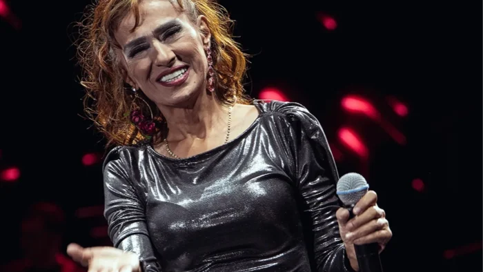 İstanbul’un yeni açık hava sahnesi, Yıldız Tilbe konseriyle açıldı