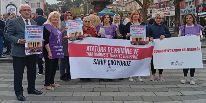 CKD OSMANGAZİ ŞUBESİ’NDEN 29 EKİM ANITKABİR YÜRÜYÜŞÜ İÇİN HAZIRLIK ÇALIŞMASI