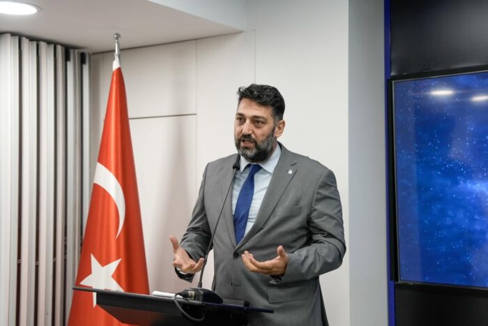 Bursa Sanayisinde Alarm: 10 Bin İşçinin İşini Kaybetme İddiası Gündemde!