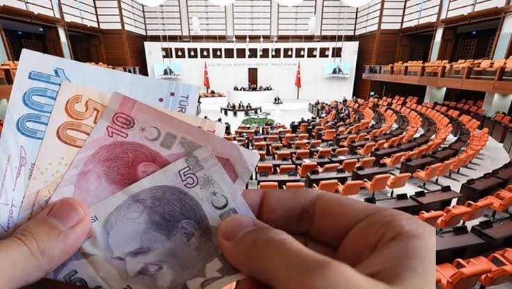 Memur emeklilerinin seyyanen zam talebi Meclis’te: “Yüksek prim ve uzun hizmet yılı neden cezalandırılıyor?”